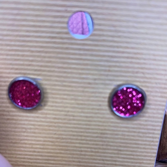 Pink glitter faux leather earring studs. Very elegant and eye catching. - Picture 2 of 3